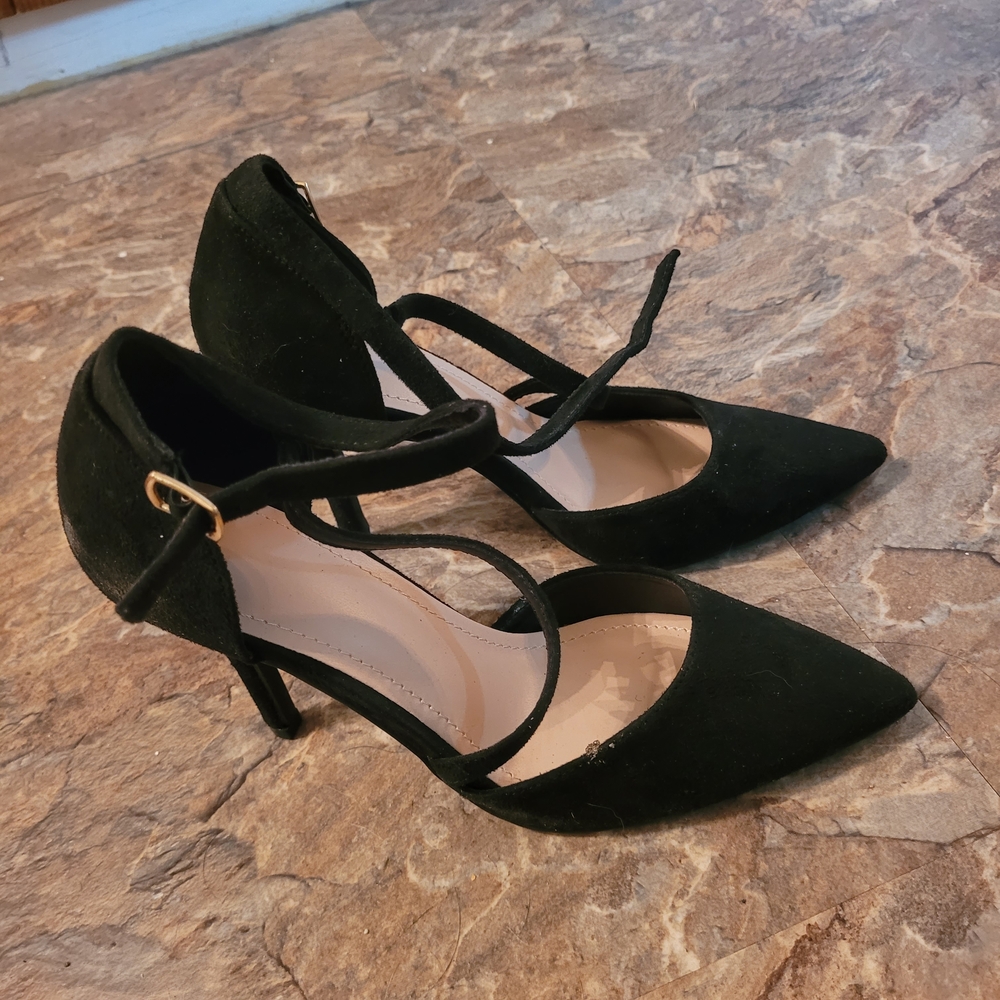 Elegant Black Suede Women's Heels - Picture 3 of 3